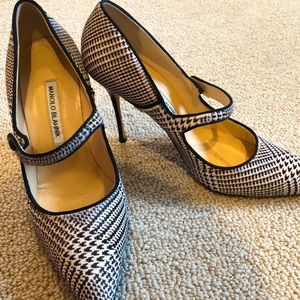 Manolo Blahnik Campari Houndstooth Calf Hair Pumps